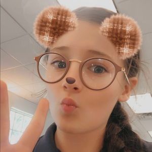 Meet your Posher, Faith